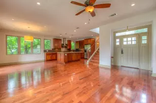 605 Peacock Ln, Austin, TX 78704 - Photo 4