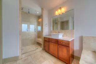 605 Peacock Ln, Austin, TX 78704 - Photo 16