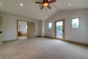 605 Peacock Ln, Austin, TX 78704 - Photo 12