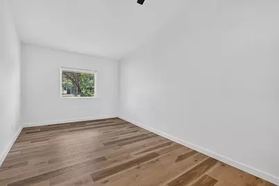 204 Chippendale Avenue, Austin, TX 78745 - Photo 14