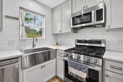 204 Chippendale Avenue, Austin, TX 78745 - Photo 10