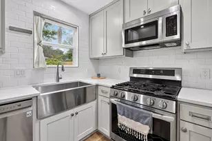 204 Chippendale Ave, Austin, TX 78745 - Photo 10