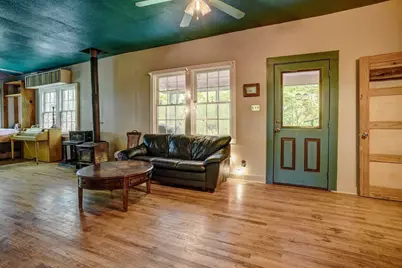 1905 Main Street, Bastrop, TX 78602 - Photo 4