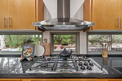 701 Yaupon Valley Road, West Lake Hills, TX 78746 - Photo 12