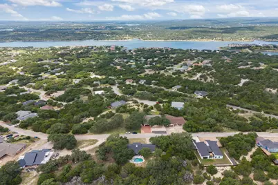 21413 Patton Avenue, Lago Vista, TX 78645 - Photo 34
