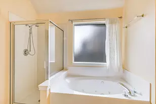 802 Sykes Ct, Pflugerville, TX 78660 - Photo 14