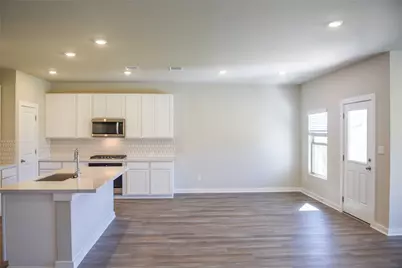 156 Ayres Horn, Cedar Creek, TX 78612 - Photo 10