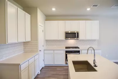 156 Ayres Horn, Cedar Creek, TX 78612 - Photo 8