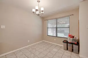2010 Lark Ln, Taylor, TX 76574 - Photo 12