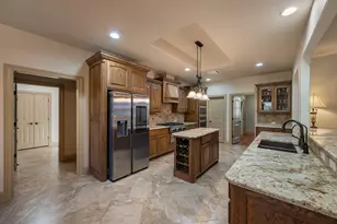 204 Overlook Ct, Georgetown, TX 78628 - Photo 12