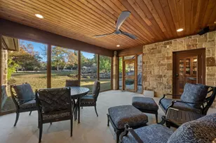 204 Overlook Ct, Georgetown, TX 78628 - Photo 24