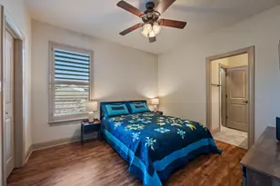 204 Overlook Ct, Georgetown, TX 78628 - Photo 8
