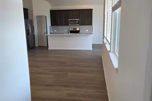 141 Pendleton Dr, Kyle, TX 78640 - Photo 2