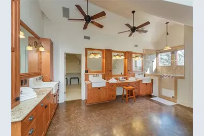 11900 Fm 1660, Hutto, TX 78634 - Photo 18