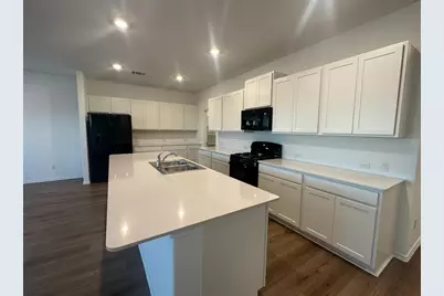 1018 Ascari Court, Hutto, TX 78634 - Photo 12
