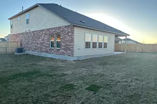 1018 Ascari Ct, Hutto, TX 78634 - Photo 38
