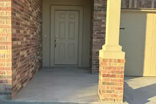 1018 Ascari Ct, Hutto, TX 78634 - Photo 4