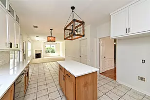 5704 Trelawney Ln, Austin, TX 78739 - Photo 14