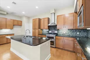 2520 Bluebonnet Dr, Austin, TX 78704 - Photo 8