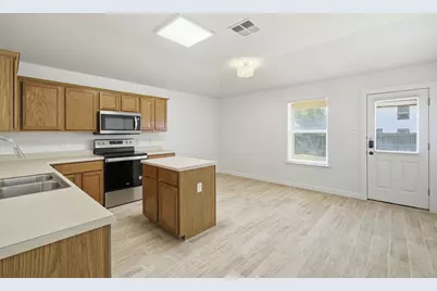 3357 Pioneer Crossing Drive, Round Rock, TX 78665 - Photo 4