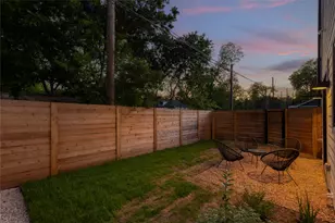 87 Chalmers Ave, Austin, TX 78702 - Photo 22