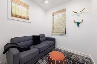 87 Chalmers Avenue, Austin, TX 78702 - Photo 10