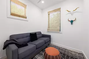 87 Chalmers Ave, Austin, TX 78702 - Photo 10