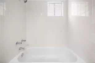 712 Graham Pl, Austin, TX 78705 - Photo 16
