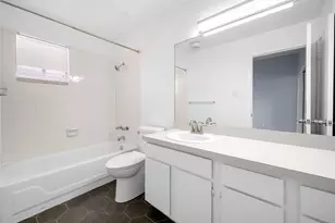 712 Graham Pl, Austin, TX 78705 - Photo 20