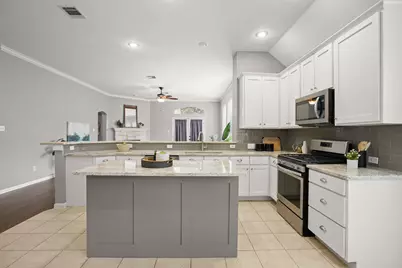 7008 W Magic Mountain Lane, Round Rock, TX 78681 - Photo 2