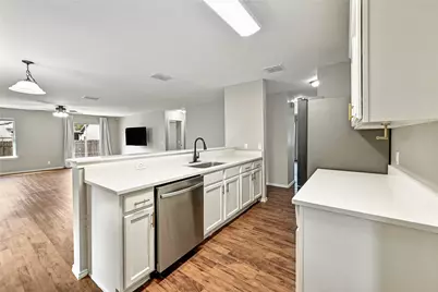 6813 Sabrina Drive, Austin, TX 78747 - Photo 14