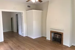 610 W 23rd St, Austin, TX 78705 - Photo 2