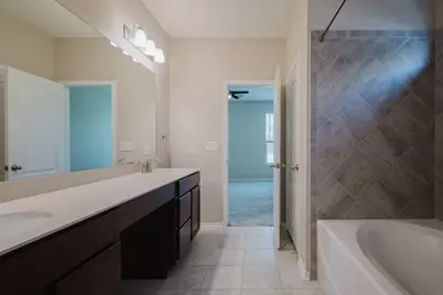 7924 Crystalbrook W, Austin, TX 78724 - Photo 4