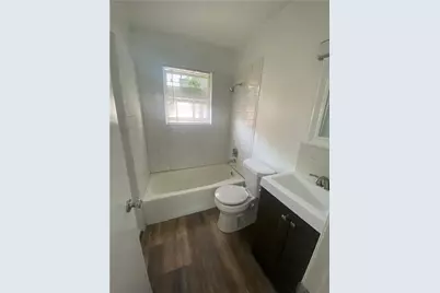 912 W 22 1/2 Street #J, Austin, TX 78705 - Photo 10