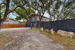 1070 Timberlane Dr, Canyon Lake, TX 78133 - Photo 8