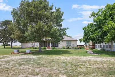 1542 County Road 451, Coupland, TX 78615 - Photo 2