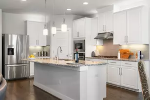 207 Bridgeford Dr, Austin, TX 78745 - Photo 4