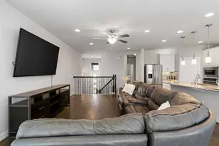 207 Bridgeford Dr, Austin, TX 78745 - Photo 20