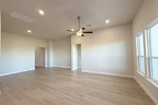 19705 Lucky Outlaw Ln, Pflugerville, TX 78660 - Photo 10