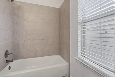 8001 Dampton Lane, Austin, TX 78744 - Photo 28