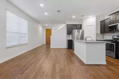 8001 Dampton Lane, Austin, TX 78744 - Photo 4