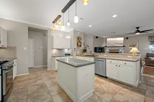17813 Floribundas Ln, Elgin, TX 78621 - Photo 4