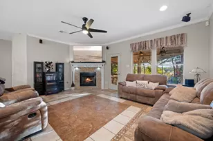 17813 Floribundas Ln, Elgin, TX 78621 - Photo 8