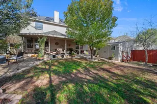 17813 Floribundas Ln, Elgin, TX 78621 - Photo 32