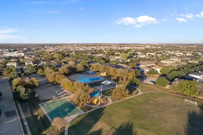 17813 Floribundas Lane, Elgin, TX 78621 - Photo 38