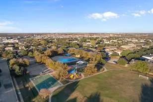 17813 Floribundas Ln, Elgin, TX 78621 - Photo 38