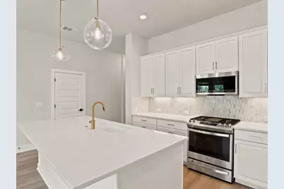 610 Terrier Trail, Austin, TX 78745 - Photo 10