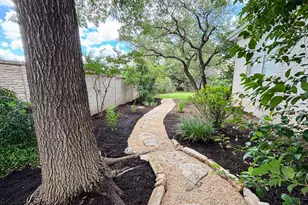 31 Lost Meadow Trail, The Hills, TX 78738 - Photo 30