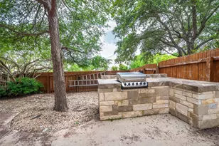 125 Hometown Pkwy, Kyle, TX 78640 - Photo 38