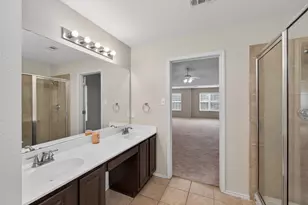 125 Hometown Pkwy, Kyle, TX 78640 - Photo 26